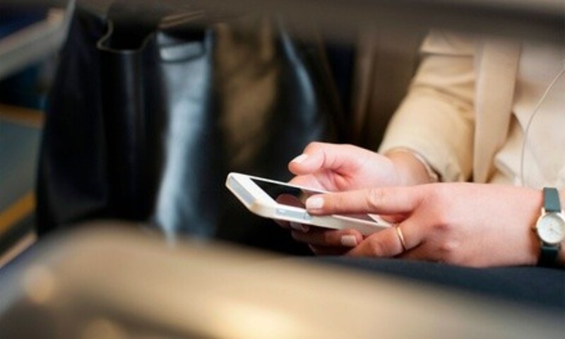 Full Screen Repair for iPhones and iPads at ZYVATECH (Up to 28% Off). Nine Options Available.