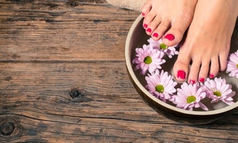 Seaweed Foot Detox, Therapeutic Foot Soak, or Foot Detox at Essentially You (Up to 22% Off). Four Options.