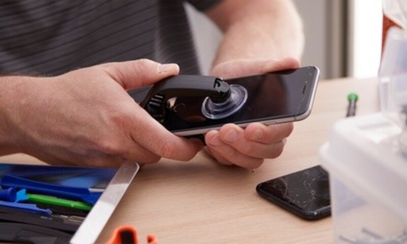 iPhone Screen Repairs at In Situ Electronics (Up to 59% Off). Eight Options Available.