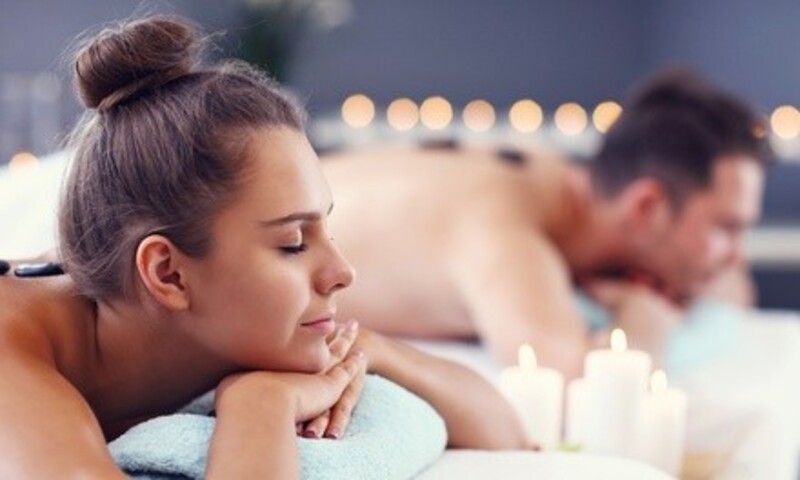 60- or 90-Minute Couples Massage for Two at Thrive Wellness (Up to 49% Off)