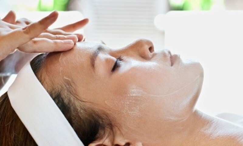 Facial Treatments at Luv The Look (Up to 58% Off). Four Options Available.