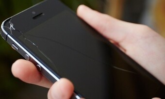iPhone and iPad Screen Repairs at Refurb Kings (Up to 80% Off). Twelve Options Available. 