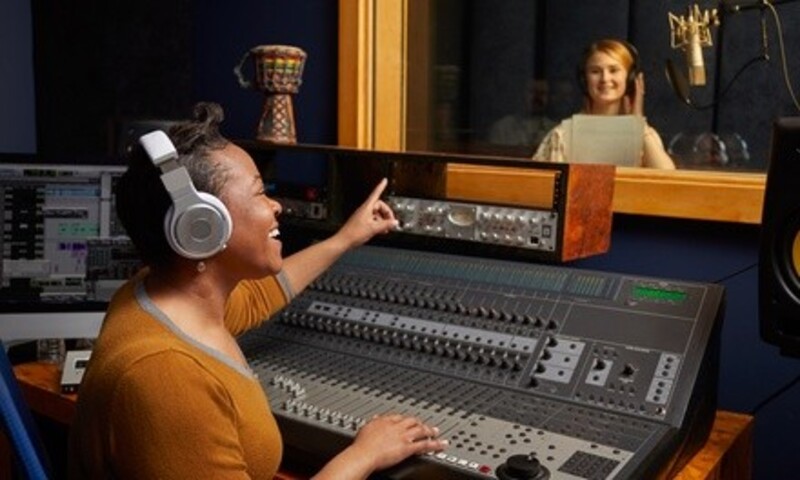 Up to 55% Off at Fresh Studios