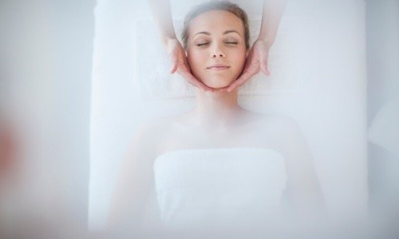 Deep-Cleansing Facial with Extraction or Peel at Glamour Skin Care (Up to 60% Off)