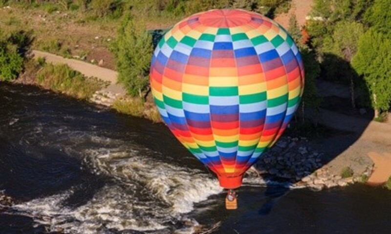 $199 for 3.5-Hour Hot Air Balloon Ride Experience from Chicago Balloon Rides Off ($275 Value)