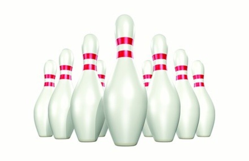 $39 For 1 Hour Of Bowling, Shoe Rental, 1 Game Of Laser Tag & $5 Arcade Cards For 4 People (Reg. $78)