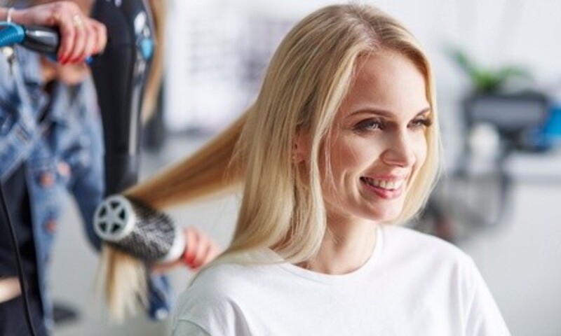 Deal for Galen Master Stylist Clark
