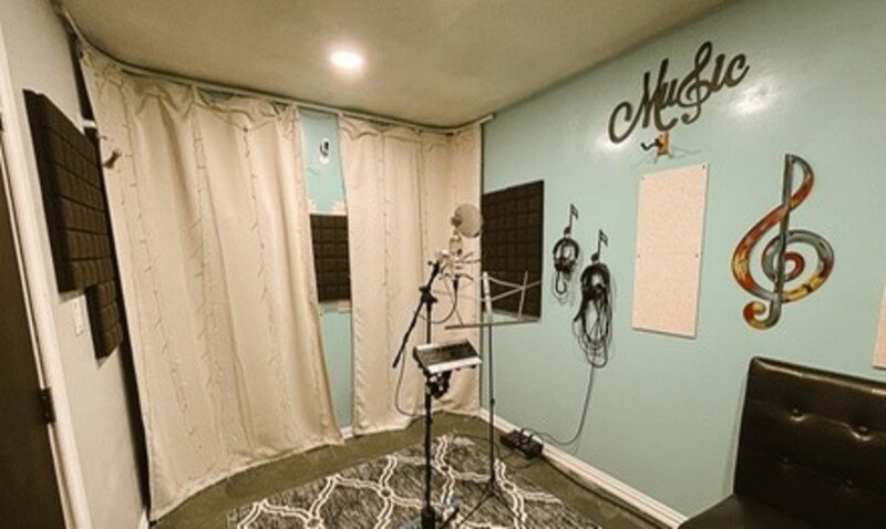Up to 45% Off on Recording Studio Rental at BeMelodic Recording Studio