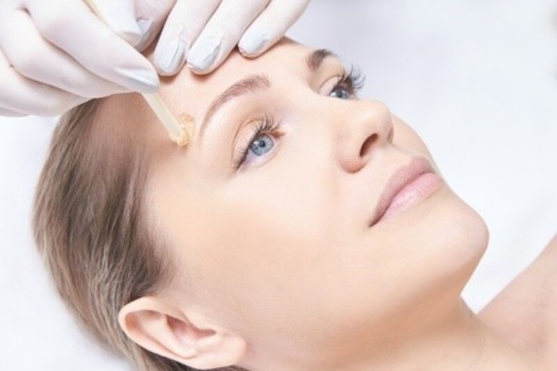 Up to 45% Off on Eyebrow Waxing at Snatched By Stef