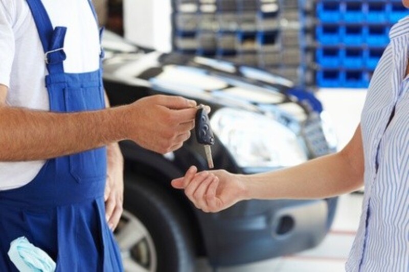 Up to 30% Off on Mechanic / Auto Repair Training at Wrap Zoo