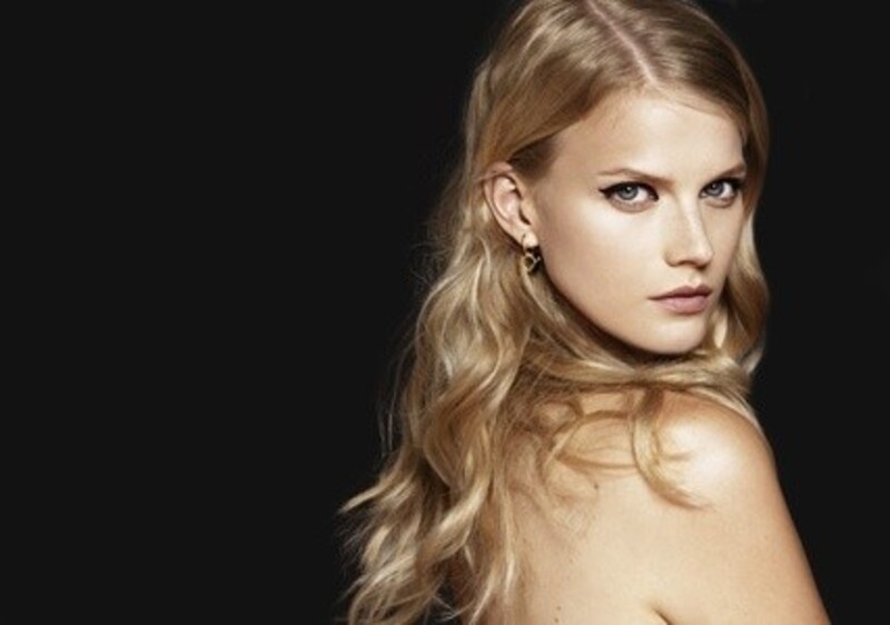 Up to 48% Off on Eyebrow Waxing at Nueva Skin